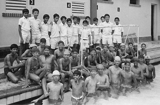 Form 2A1 at pool - 1974