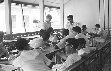 U6B1 Boys in Canteen